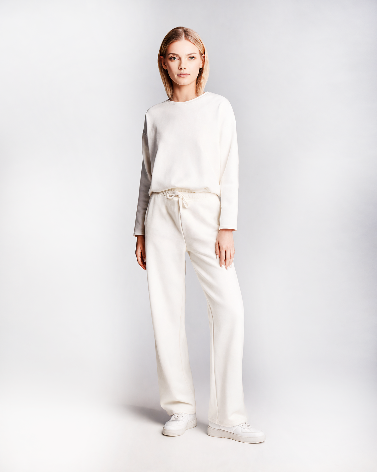 Damen Travel Set aus Sweatshirt & Sweatpants Cloudy - Milano