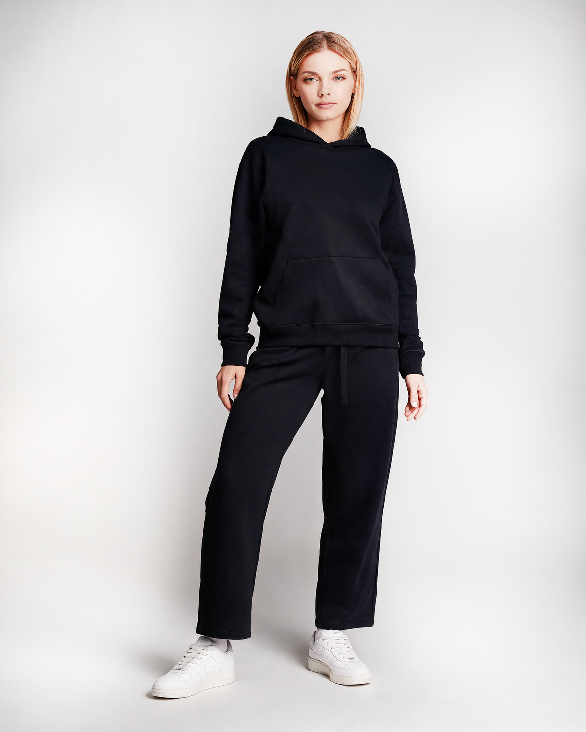 Damen Travel Set aus Hoodie & Sweatpants Schwarz - Oslo